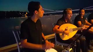 Fasıl Ekibi İstanbul geneli hizmet vermektedir. Hemen Arayın. Dilediğiniz Yerde Eğlenin. Eğlenceli Fasıl Ekibi. Fasıl Ekibi Kiralama, İstanbul'da müzisyen grubu ve orkestra ekibi ile özel günlerinize renk katıyoruz. Fasıl Ekibi İstanbul geneli hizmet vermektedir. Hemen Arayın. Dilediğiniz Yerde Eğlenin. Eğlenceli Fasıl Ekibi. Fasıl Ekibi Kiralama, İstanbul'da müzisyen grubu ve orkestra ekibi ile özel günlerinize renk katıyoruz.