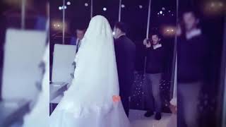 Semazen ekiplerinin diğer gösteriekiplerinden çok farklı, değişik ve bir o kadar da etkileyici birkostümü vardır. Değişik şapkaları, kostümleri ve ayakkabılarıyla semazenekipleri büyüleyici bir görüntü sergiler. Semazen ekiplerinin diğer gösteriekiplerinden çok farklı, değişik ve bir o kadar da etkileyici birkostümü vardır. Değişik şapkaları, kostümleri ve ayakkabılarıyla semazenekipleri büyüleyici bir görüntü sergiler.